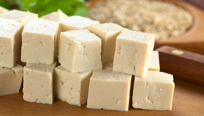 6 продуктов, в которых кальция содержится больше, чем в молоке