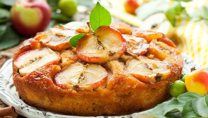 Диетическая яблочная шарлотка