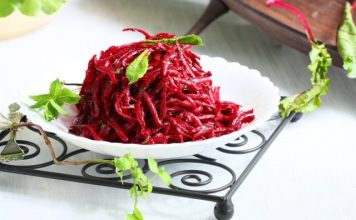 Салат из сырой свеклы — подборка лучших рецептов