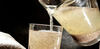 Этот способ помог мне быстро подтянуть кожу лица и избавиться от морщин! Теперь делаю так каждый вечер!