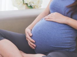 Честные фото послеродового тела: женщины показали то, о чем не говорят