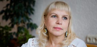 «Спина болит из-за проблем с родными». Психотерапевт о том, как мысли влияют на здоровье