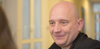Мнение: Мужчина должен полностью обеспечивать женщину, иначе он теряет свою сущность и дегенерирует