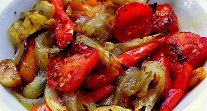 Овощи, запечённые в особенном маринаде: фантастически вкусно!
