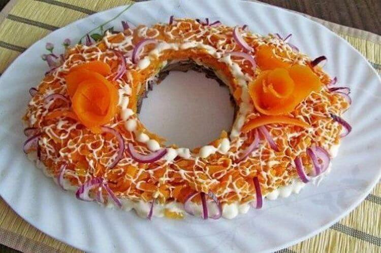 10 вкусных салатов для новогоднего стола