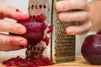 Cвекольный салат по-итальянски. Апельсиновая заправка меняет вкус главного овоща до неузнаваемости