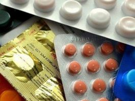 Врачи выложили в сеть список препаратов, которые ничего не лечат